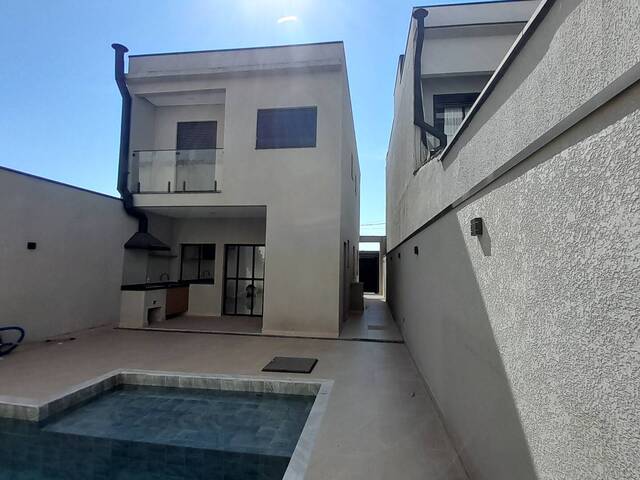 #85 - Casa para Venda em Cajamar - SP