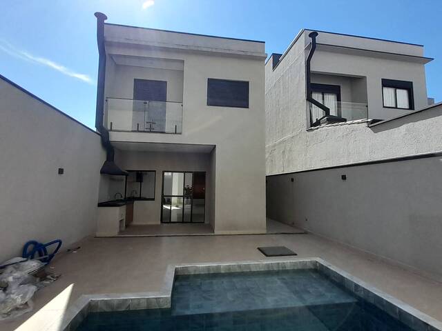 #85 - Casa para Venda em Cajamar - SP